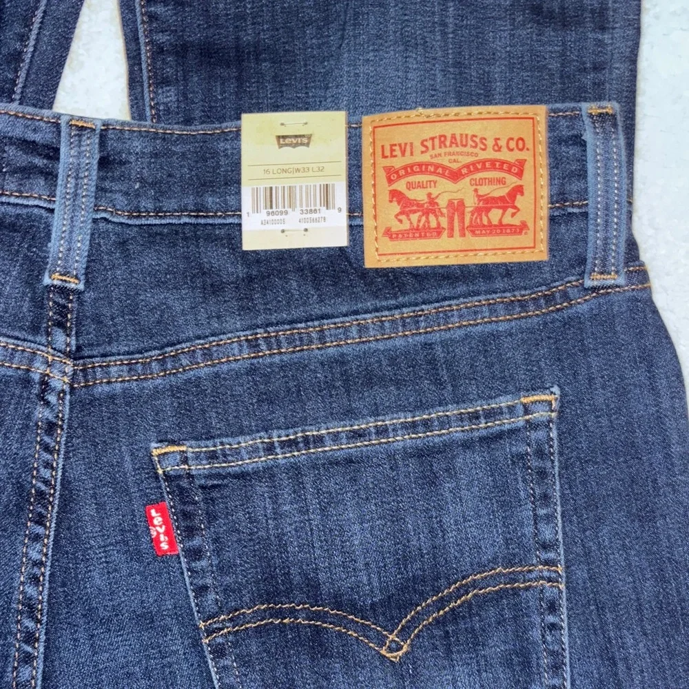 NWT Levi’s 726 Flare Women’s Jeans - Picture 5 of 5